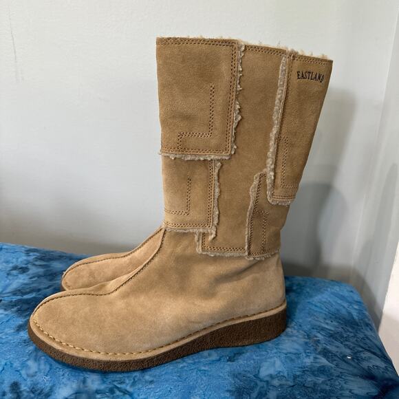 Eastland Suede Boots size 10 - Picture 4 of 6